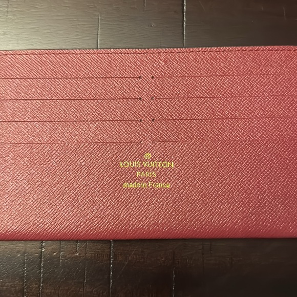 LV red card holder insert - Picture 4 of 4